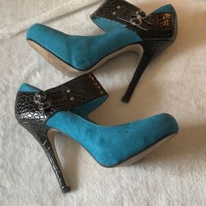 BAMBOO Blue and Black High Heels
